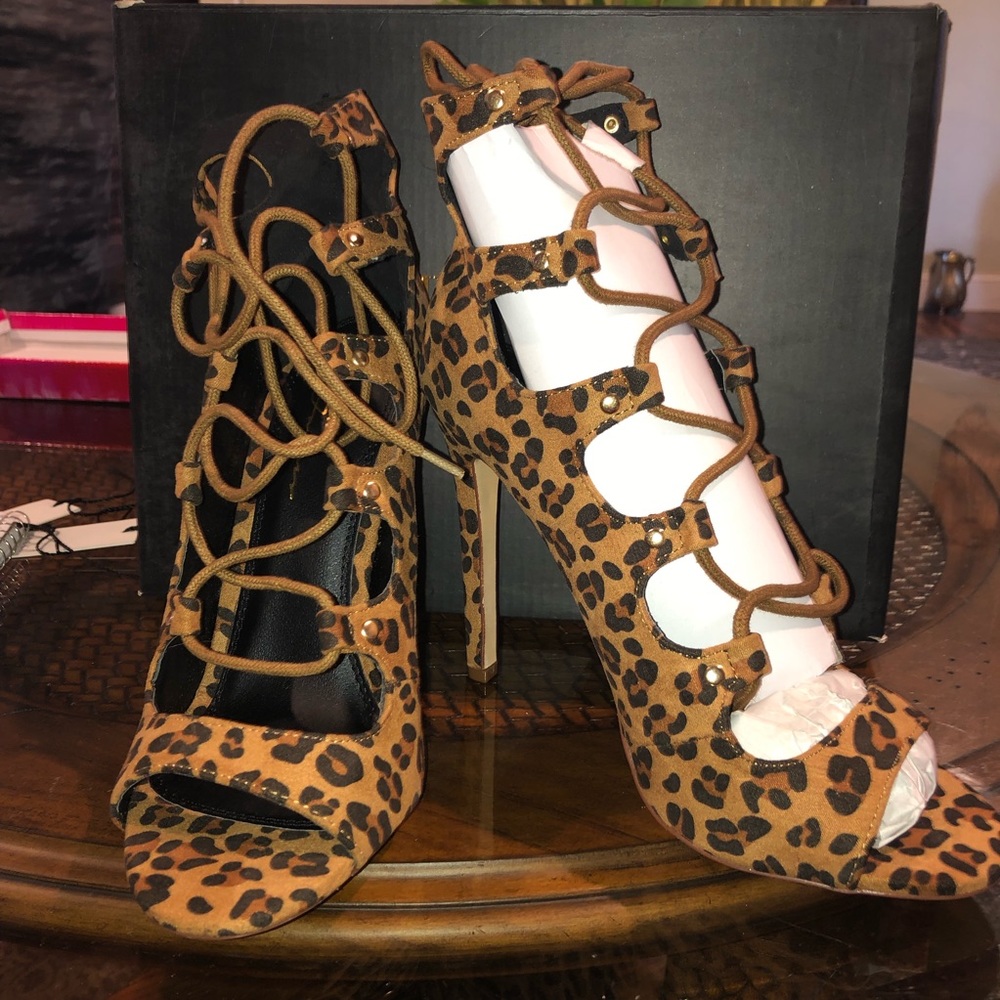 OLIVIA JAYMES “Penny” Leopard